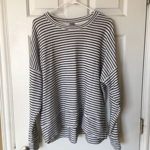 Aerie sweatshirt, navy blue and white